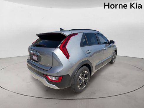New 2026 Kia Niro LX FWD image 4