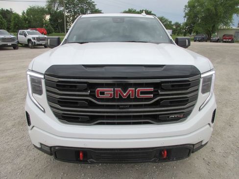 New 2026 GMC Sierra 1500 AT4 w/ AT4 Premium Package AWD/4WD image 12