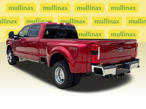 Certified 2024 Ford F350 Lariat w/ Lariat Ultimate Package AWD/4WD image 11