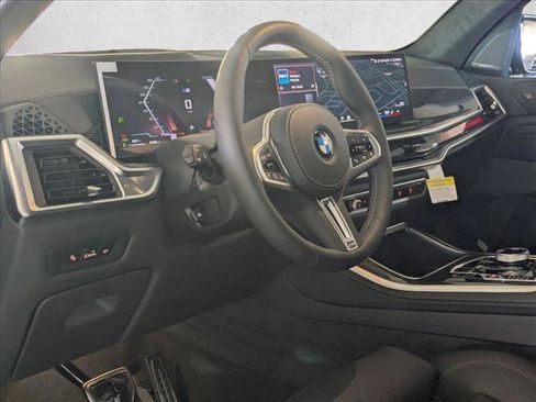 New 2026 BMW X5 M60i image 3