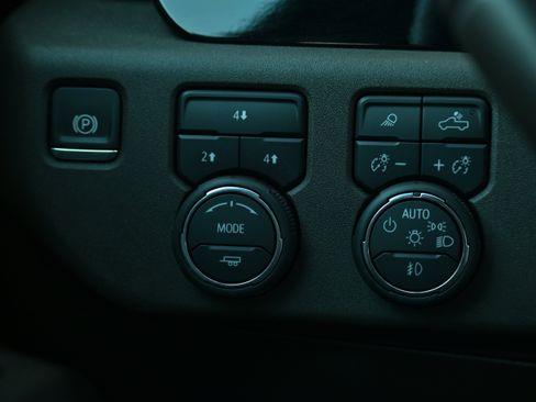 Used 2024 Chevrolet Silverado 2500 LT w/ All Star Edition image 26