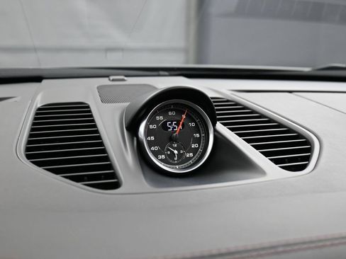 Certified 2017 Porsche 911 Carrera 4S AWD/4WD image 20