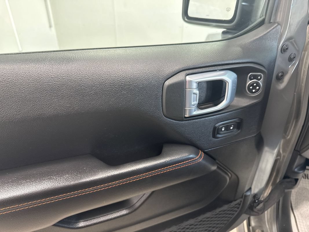 Used 2021 Jeep Gladiator Mojave w/ LED Lighting Group AWD/4WD image 25