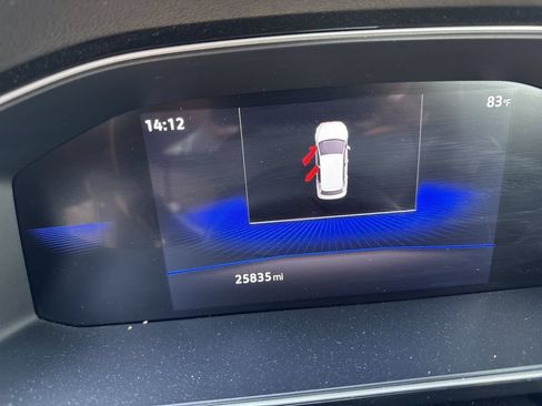 Used 2025 Volkswagen Jetta SE FWD image 12