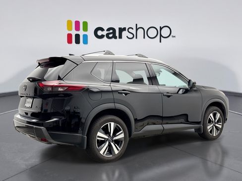 Used 2024 Nissan Rogue SL AWD/4WD image 5