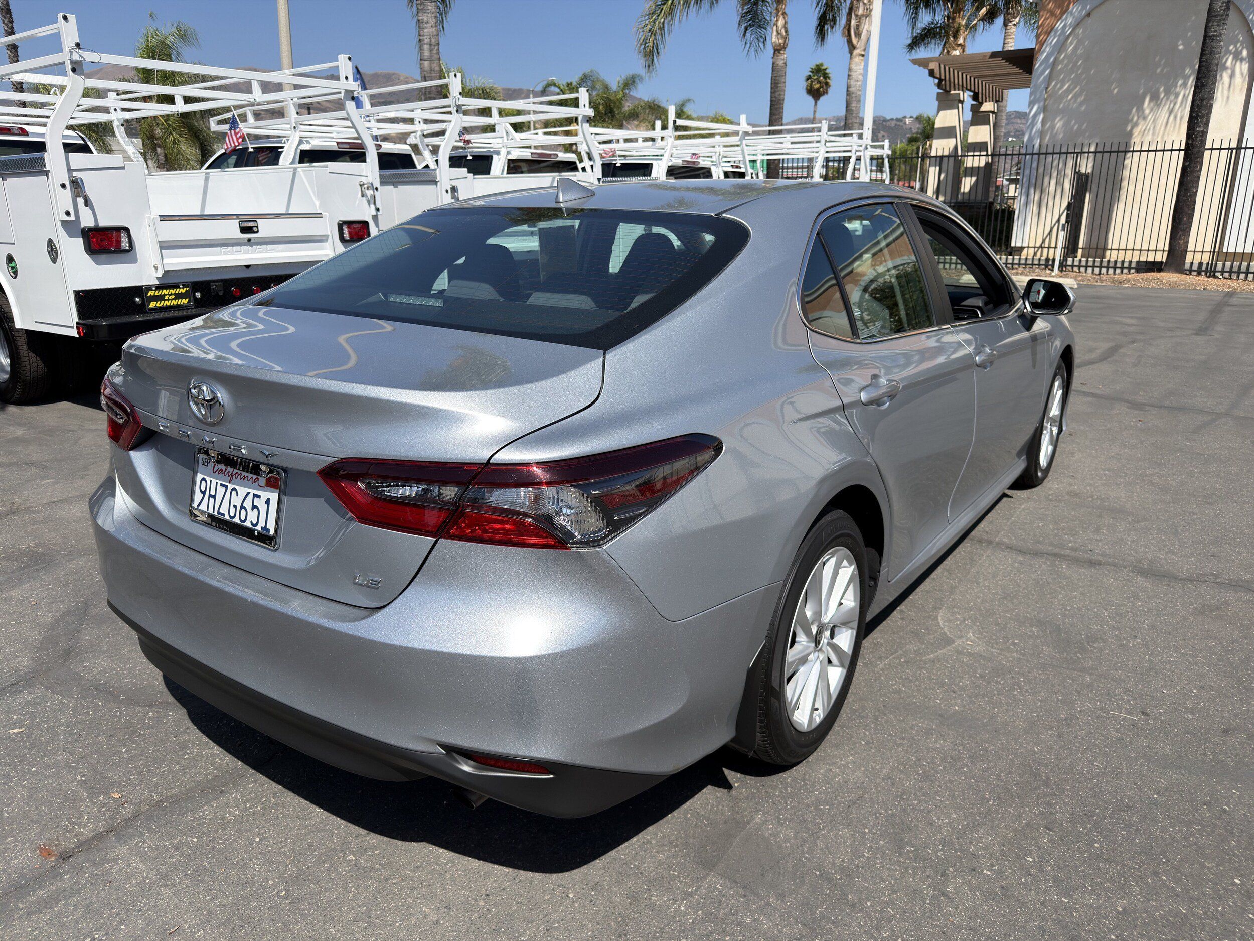 Used 2024 Toyota Camry LE FWD image 8