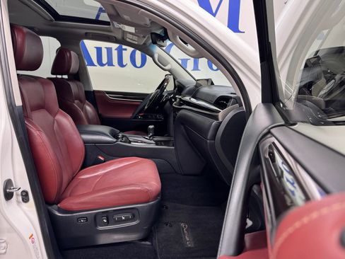 Used 2016 Lexus LX 570 4WD w/ Luxury Package image 6