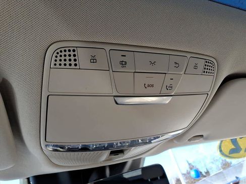 Used 2022 Mercedes-Benz GLC 300 4MATIC image 14