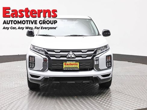 Used 2024 Mitsubishi Outlander Sport LE image 2