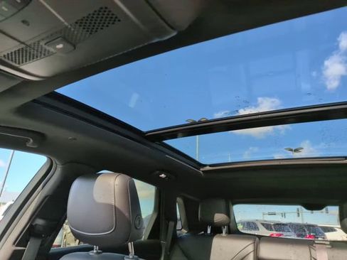 Used 2022 Cadillac XT5 Premium Luxury image 23