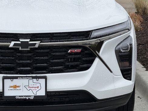 New 2026 Chevrolet Trax RS image 8