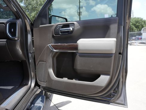 Used 2019 GMC Sierra 1500 SLT RWD image 24