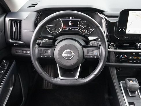 Used 2022 Nissan Pathfinder SL AWD/4WD image 41
