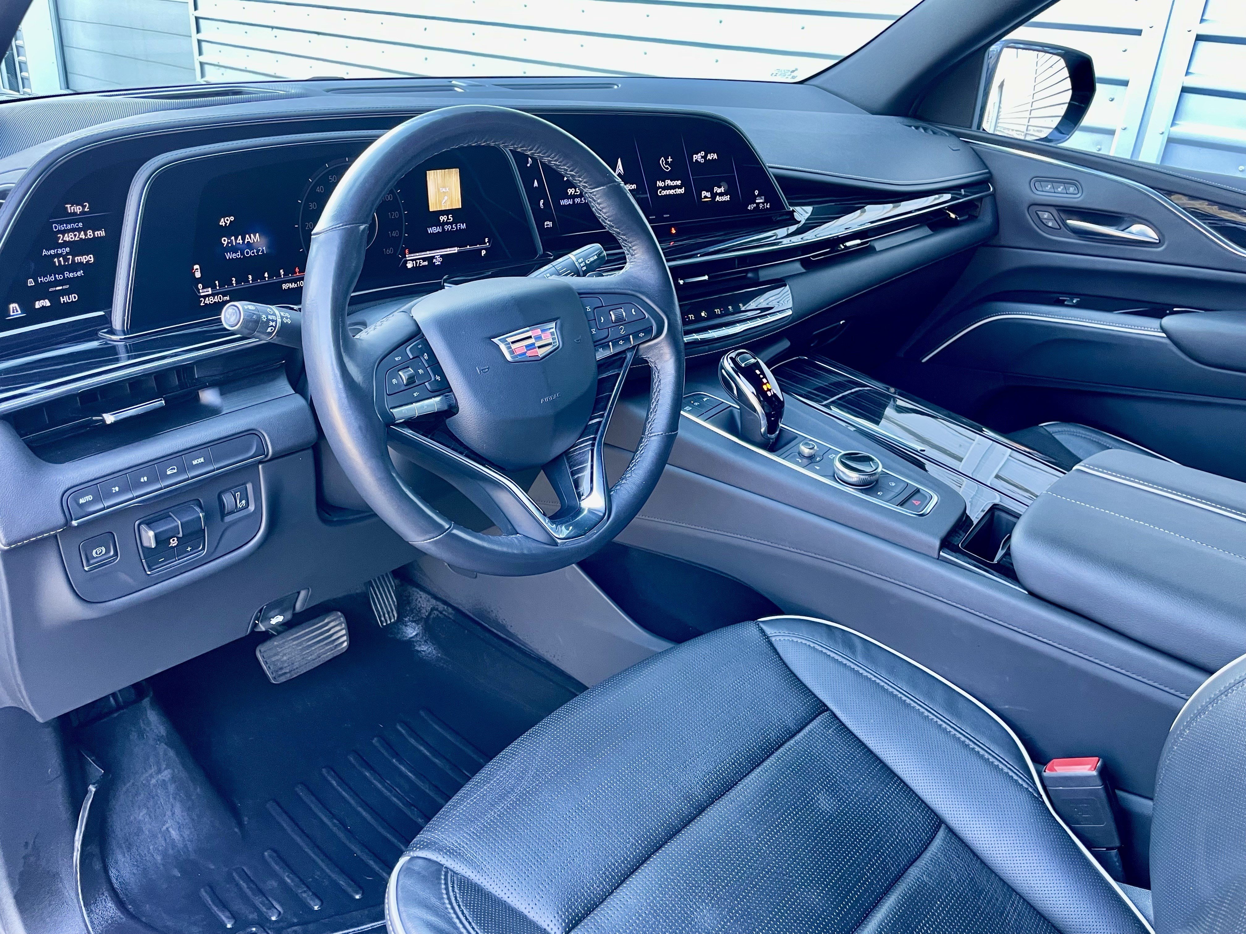 Used 2023 Cadillac Escalade ESV Sport AWD/4WD image 13
