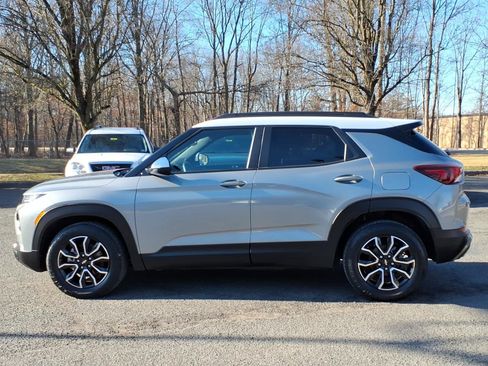 Certified 2023 Chevrolet TrailBlazer ACTIV w/ Convenience Package image 4