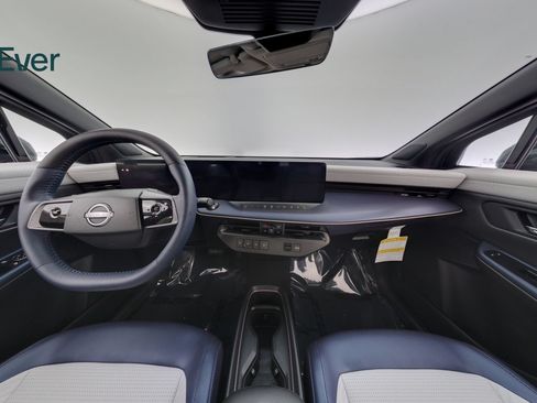 Used 2026 Nissan Leaf Platinum+ FWD image 26