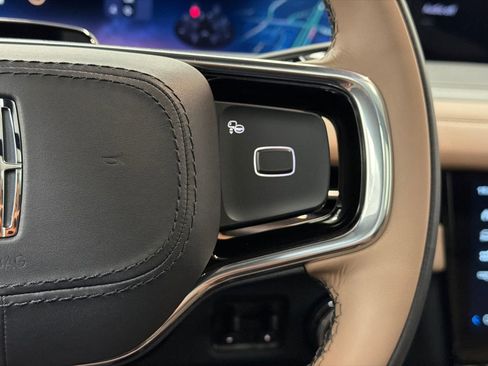 Used 2025 Lincoln Navigator L Black Label image 28