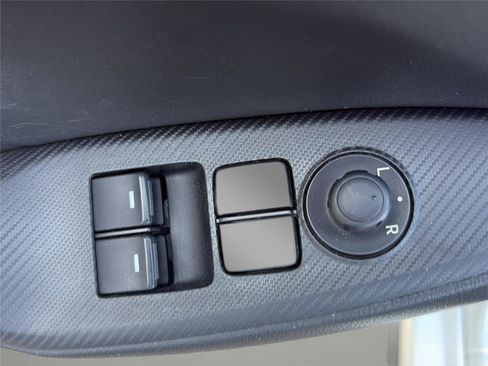 Used 2020 MAZDA MX-5 Miata 100th Anniversary RWD image 37