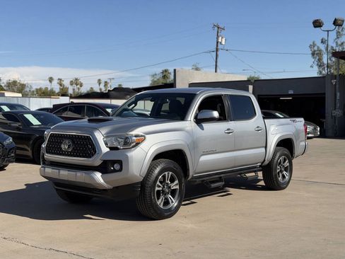 Used 2018 Toyota Tacoma TRD Sport w/ Technology Package RWD image 1