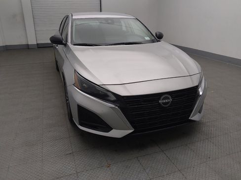 Used 2024 Nissan Altima 2.5 SV image 14