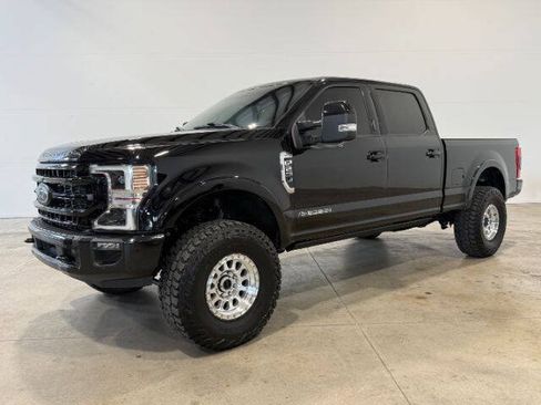 Used 2022 Ford F250 Lariat w/ Tremor Off-Road Package AWD/4WD image 1