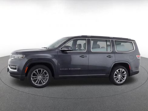 Used 2023 Jeep Grand Wagoneer Series II AWD/4WD image 4