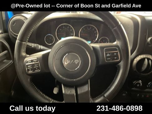 Used 2016 Jeep Wrangler Unlimited Sport w/ Mopar Black Appearance Group AWD/4WD image 20