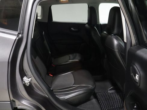 Used 2018 Jeep Compass Latitude w/ Cold Weather Group image 6