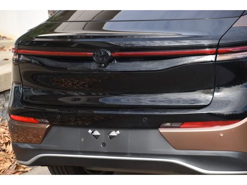 Used 2024 Toyota Crown Platinum image 26