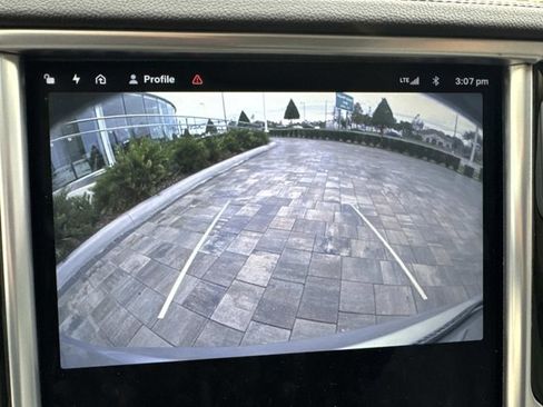 Used 2013 Tesla Model S Base image 31