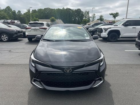 Used 2024 Toyota Corolla XSE FWD image 3