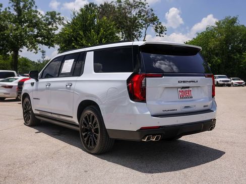 Used 2026 GMC Yukon XL Denali w/ Denali Reserve Package AWD/4WD image 3