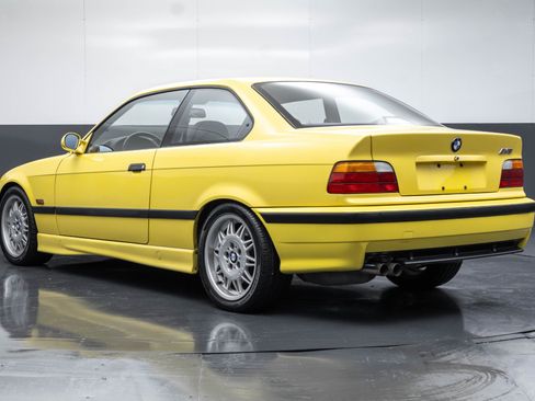 Used 1995 BMW M3 Coupe image 25