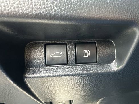 Certified 2026 Toyota Crown AWD/4WD image 31