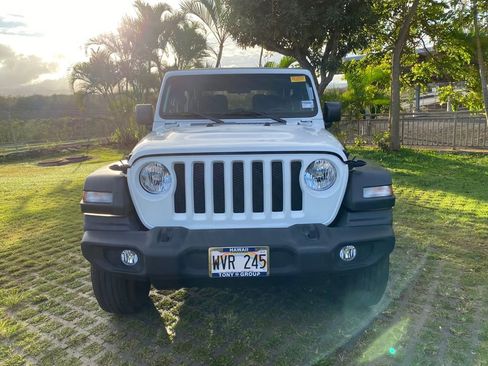 Used 2023 Jeep Wrangler Sport image 2