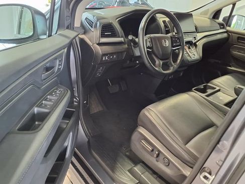 Used 2025 Honda Odyssey EX-L image 6