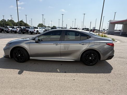 Certified 2026 Toyota Camry SE w/ Convenience Package FWD image 19