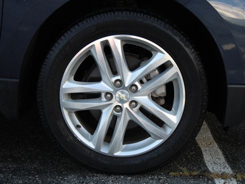 Used 2018 Chevrolet Equinox Premier image 45