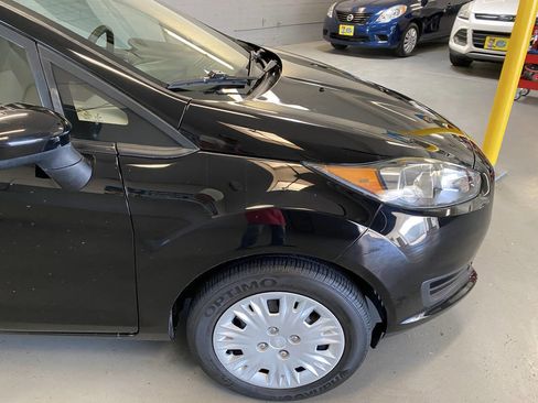 Used 2018 Ford Fiesta S image 19