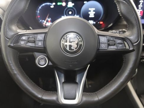 Used 2024 Alfa Romeo Tonale Ti w/ Active Assist Package image 37