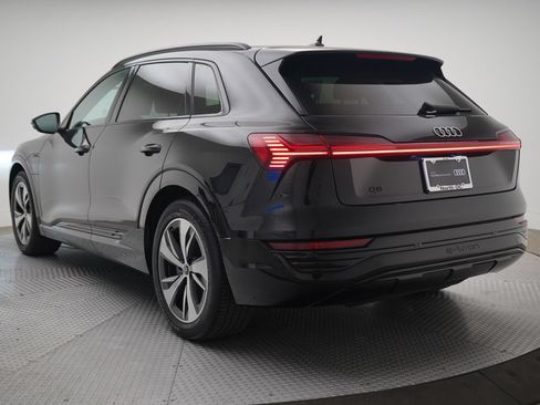 Certified 2024 Audi Q8 e-tron Premium AWD/4WD image 3