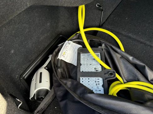 Used 2023 BMW 330e xDrive w/ M Sport Package image 31