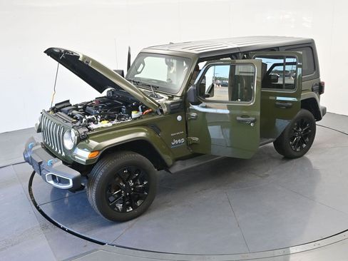 Used 2023 Jeep Wrangler Unlimited Sahara w/ Cold Weather Group AWD/4WD image 34