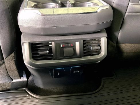 Used 2021 Ford F150 Lariat w/ Equipment Group 502A High AWD/4WD image 31