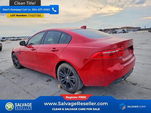 Used 2018 Jaguar XE Prestige RWD image 3