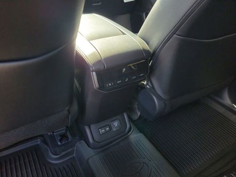 New 2026 Toyota Highlander Limited AWD/4WD image 13