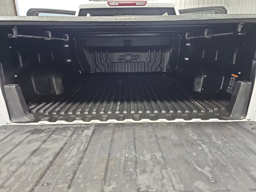 Used 2024 Chevrolet Silverado 1500 LT AWD/4WD image 12