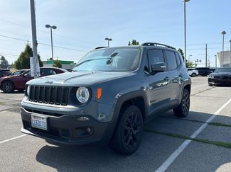 Used 2018 Jeep Renegade Altitude w/ Safety & Security Group image 1