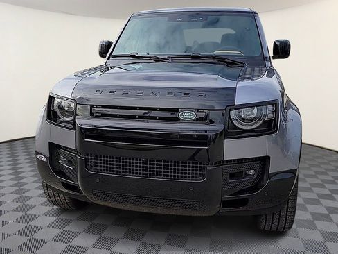 Certified 2024 Land Rover Defender 110 X image 3