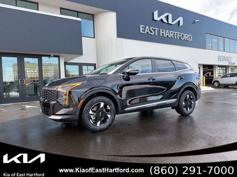 Certified 2026 Kia Sportage LX w/ LX Convenience Package AWD/4WD image 1